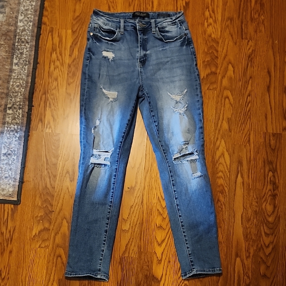 Judy Blue Light Blue Distressed Skinny Jeans
